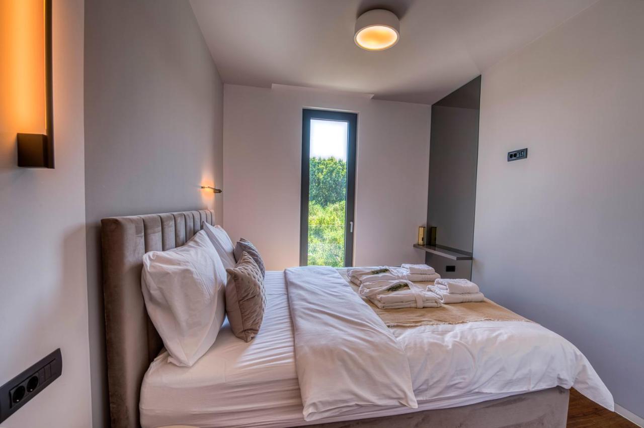 Sukošan Crystal Holiday Residence II מראה חיצוני תמונה